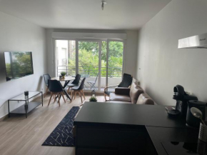 Charmant deux pièces avec balcon